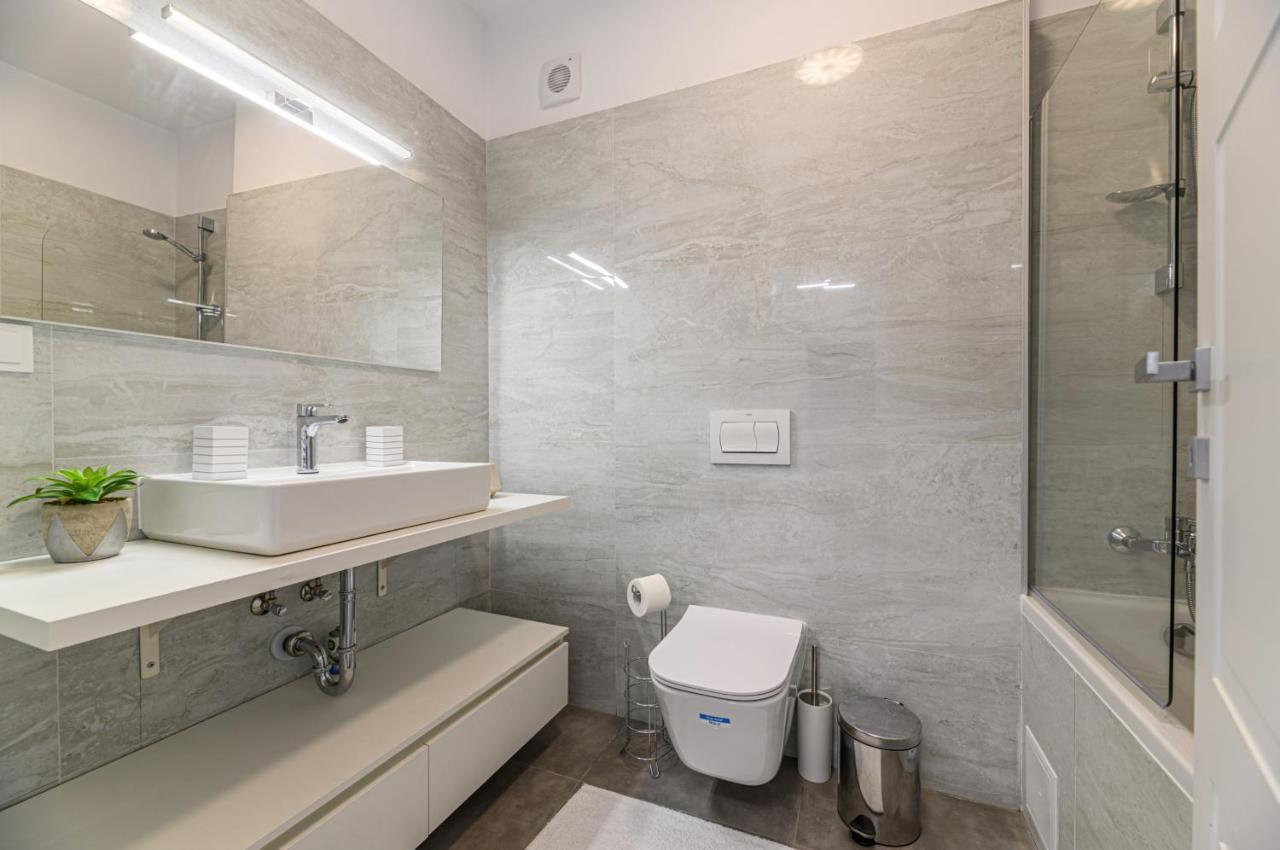 Rentforcomfort Dynamic Apartment Braşov Extérieur photo
